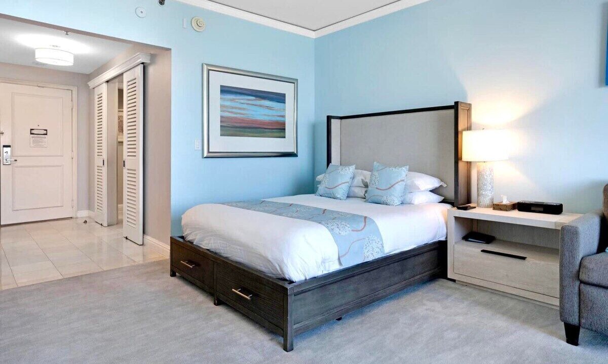 Photo of Bedroom in Key Biscayne