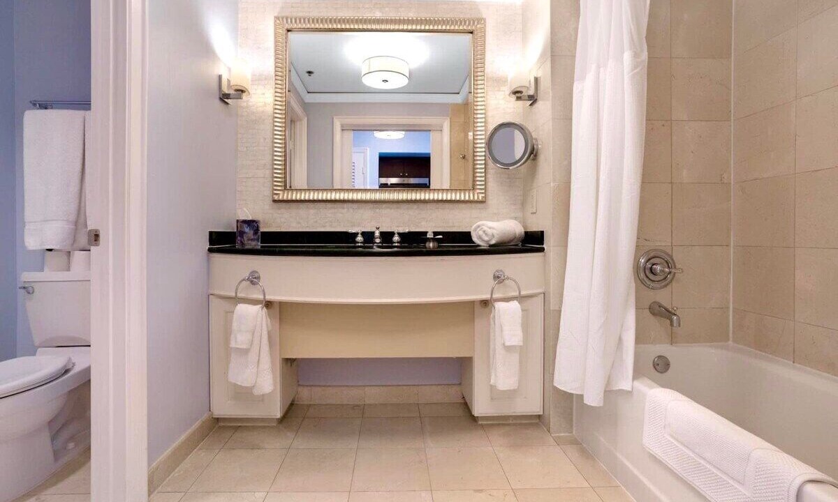 Photo of Bathroom in Key Biscayne