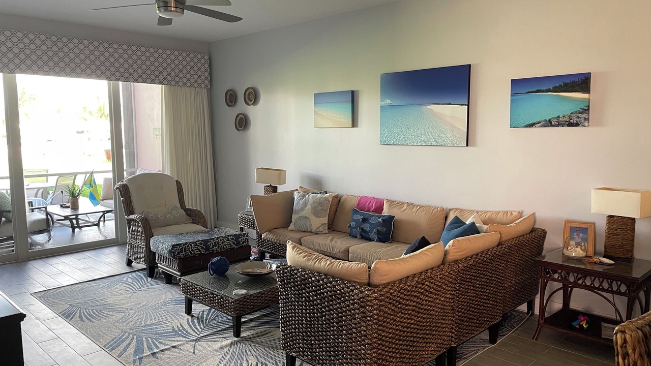 Photo of Livingroom in Treasure Cay