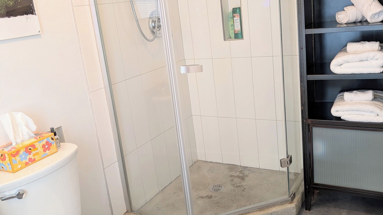 Photo of Bathroom in Historic Oakwood