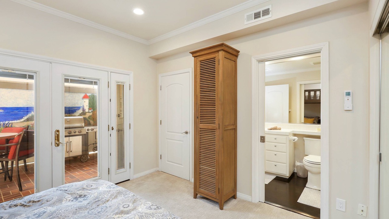 Photo of Bathroom in Corona del Mar