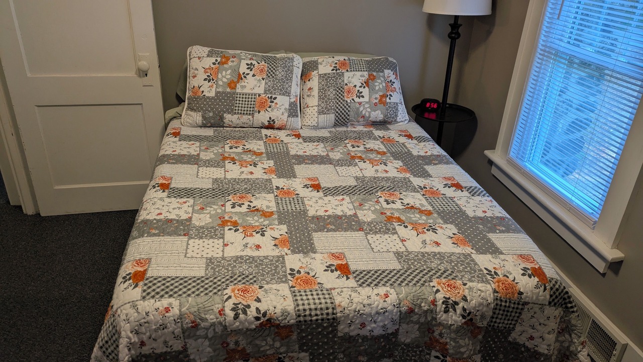Photo of Bedroom in East Springfield
