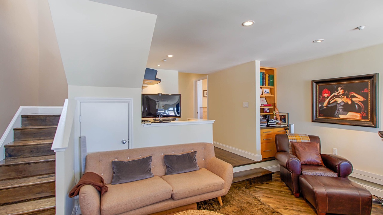 Photo of Livingroom in Cow Hollow