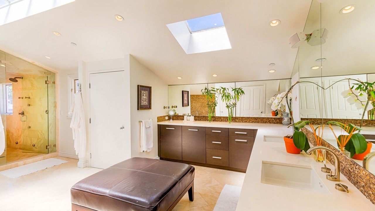 Photo of Bathroom in Cow Hollow