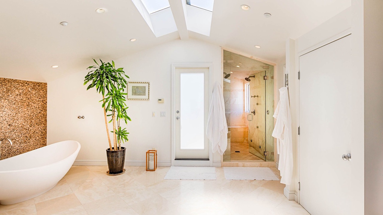 Photo of Bathroom in Cow Hollow