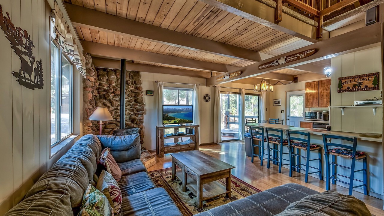Photo of Livingroom in Tahoe Paradise