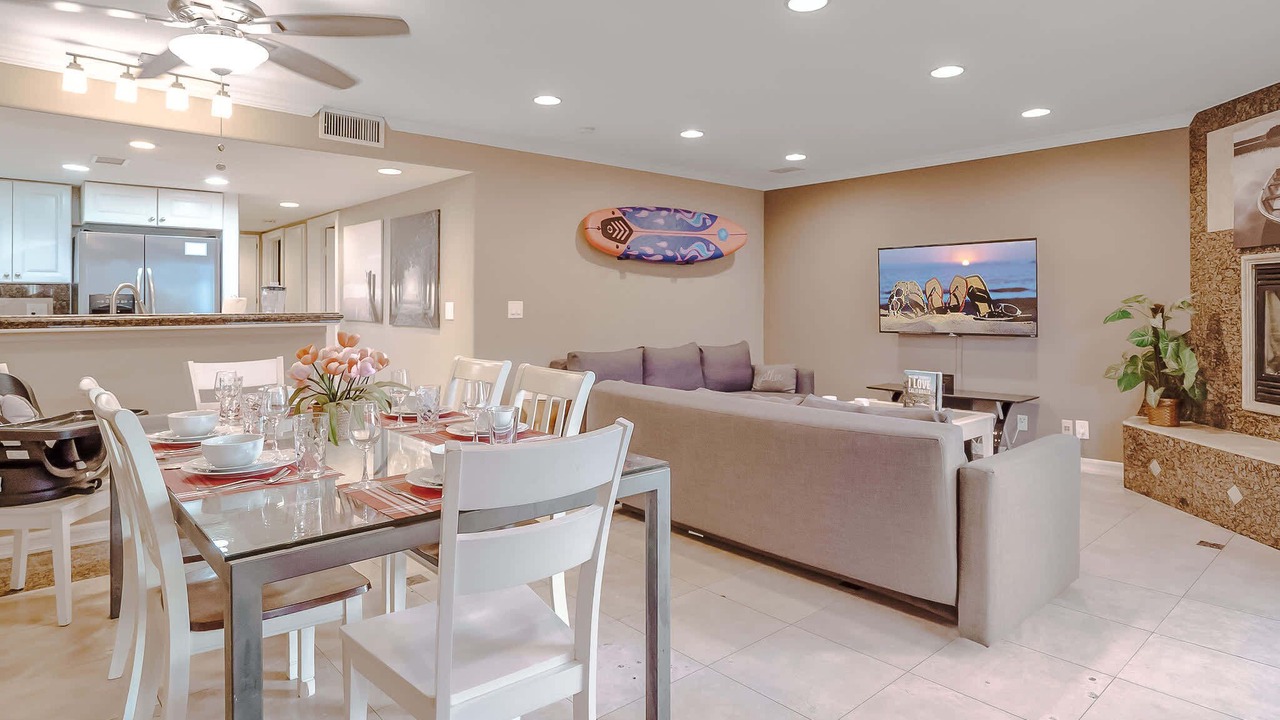 Photo of Livingroom in Newport Shores