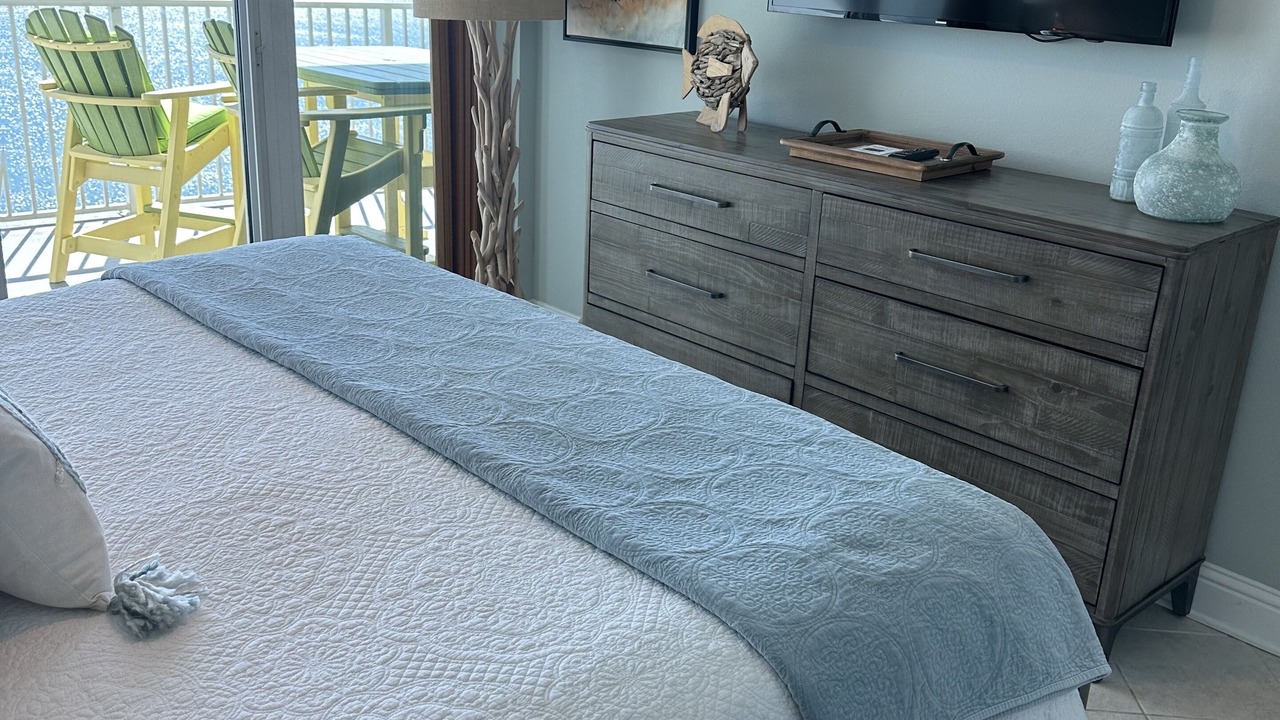 Photo of Bedroom in Gulf Shores