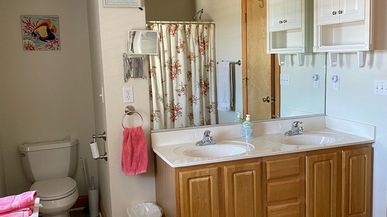 Photo of Bathroom in Sea Scape