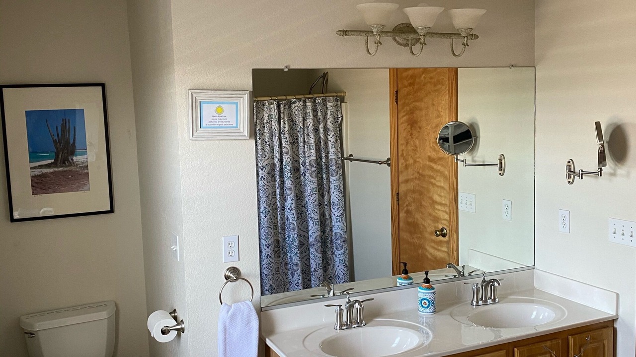 Photo of Bathroom in Sea Scape