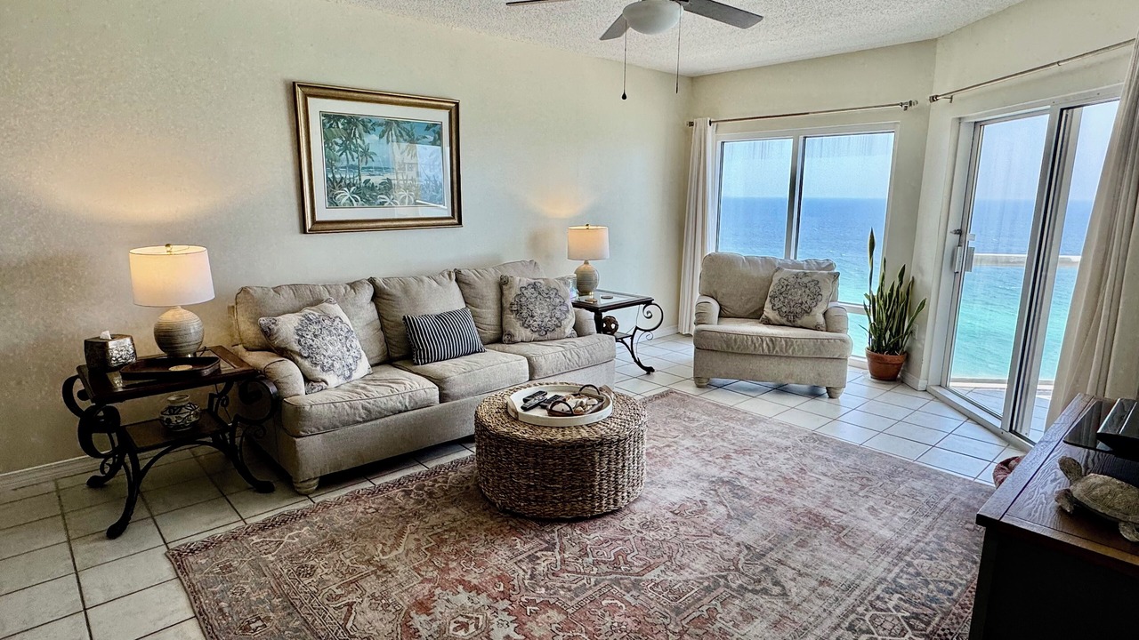 Photo of Livingroom in Pensacola Beach