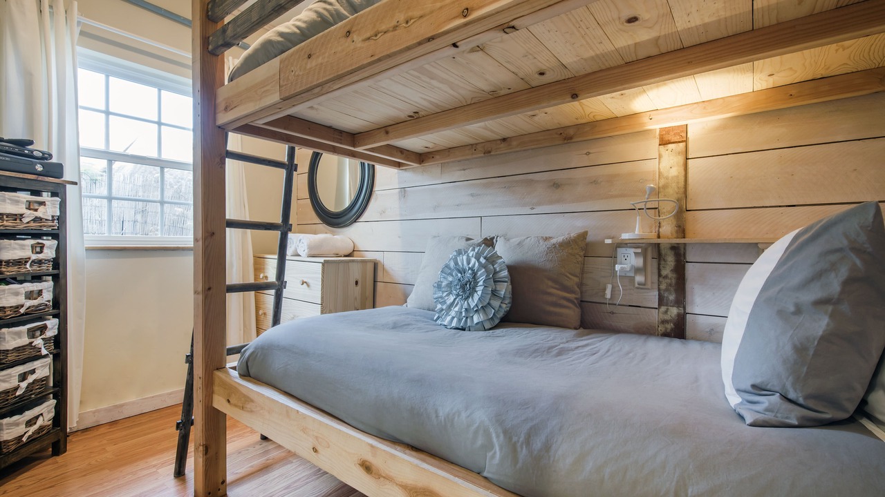Photo of Bedroom in Mission Beach
