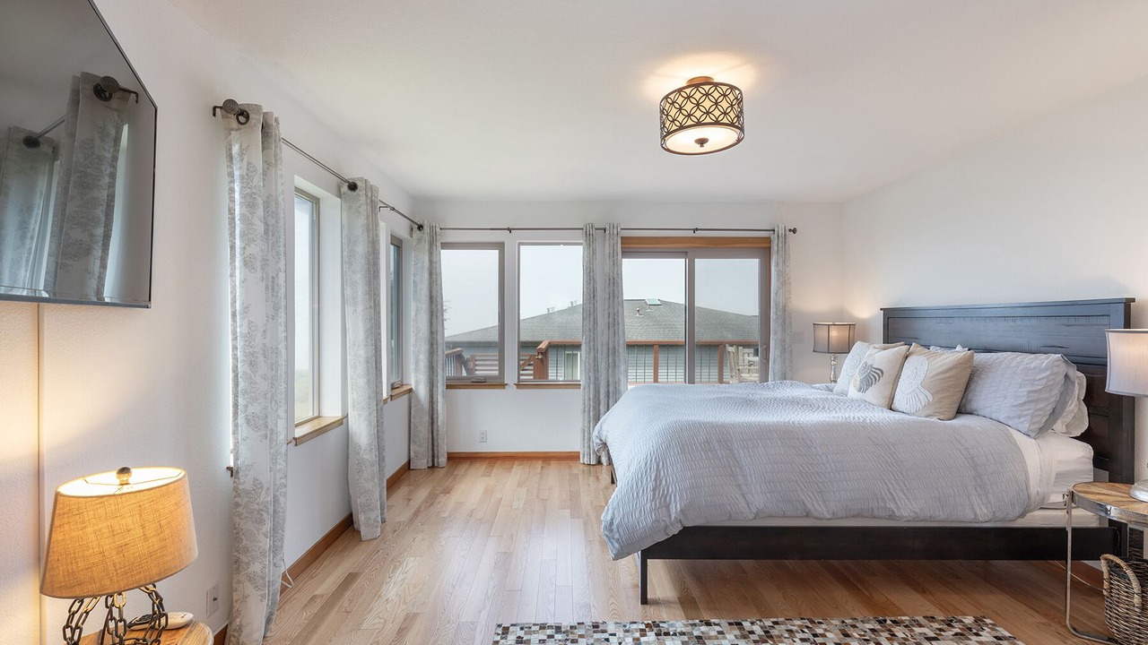 Photo of Bedroom in Dillon Beach
