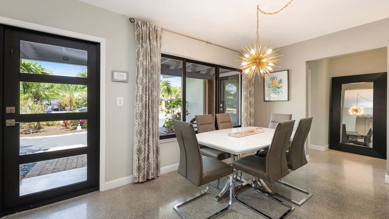 Photo of Livingroom in Wilton Manors