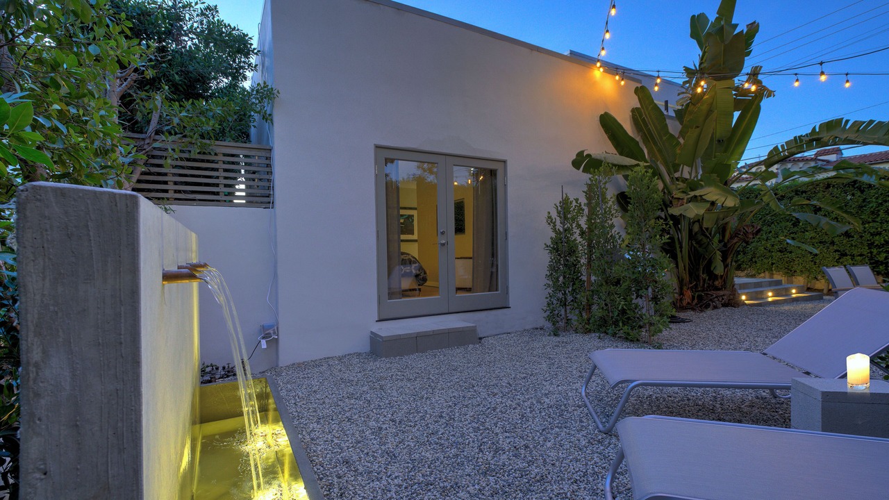 Photo of Patio Balcony in Beverly Grove