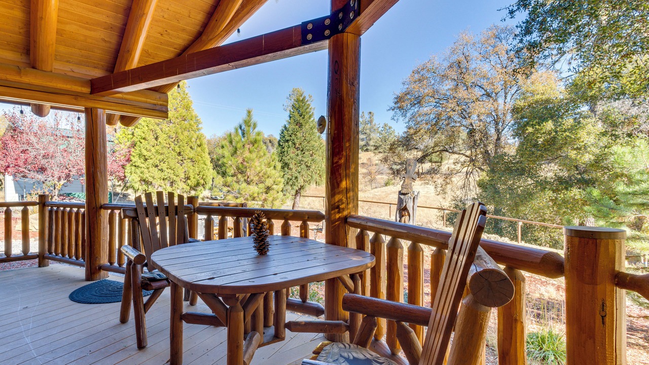 Photo of Others in Mariposa
