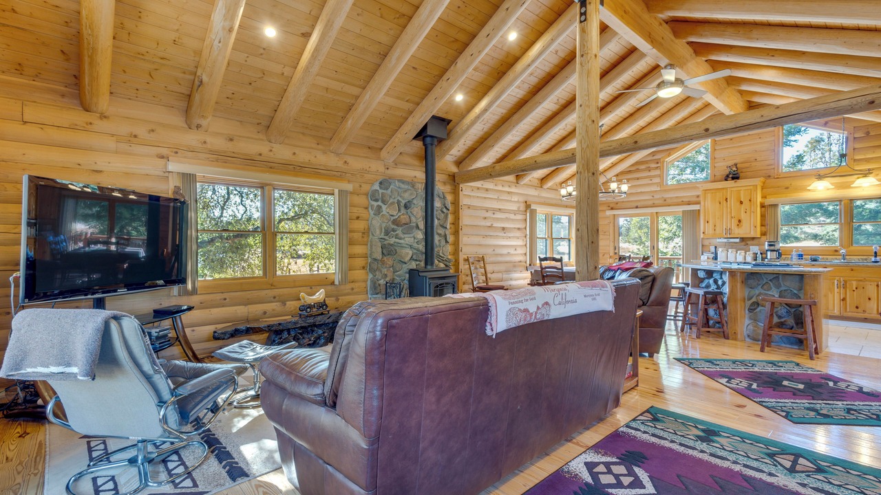 Photo of Livingroom in Mariposa