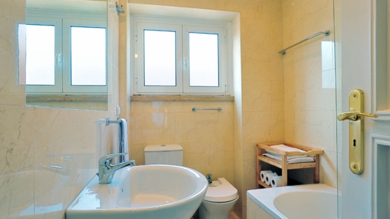 Photo of Bathroom in Sao Jorge de Arroios