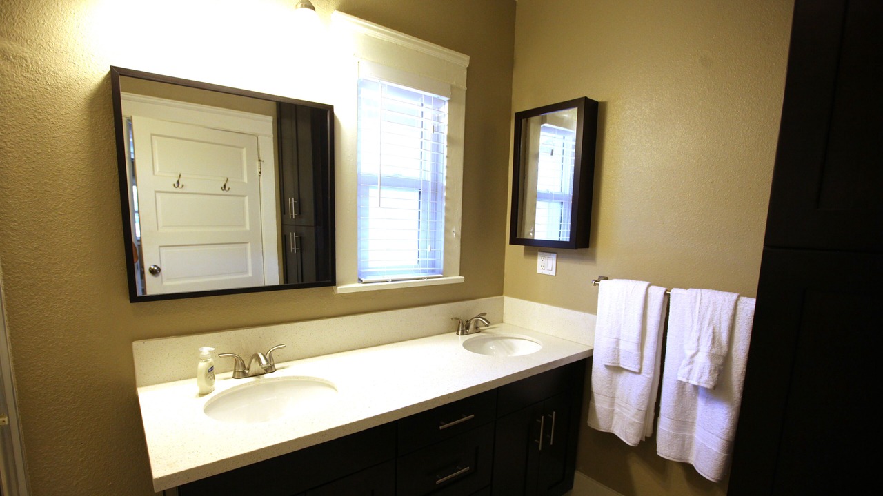 Photo of Bathroom in Southeast Anaheim