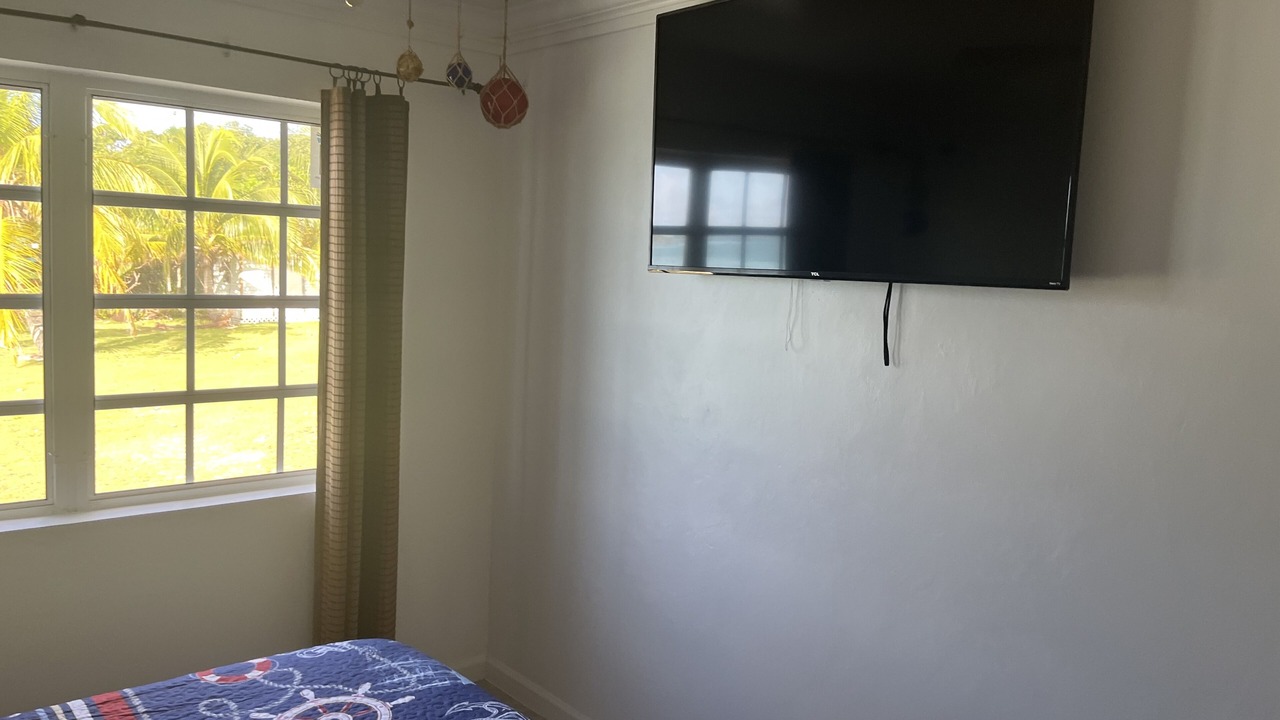 Photo of Bedroom in Spanish Wells