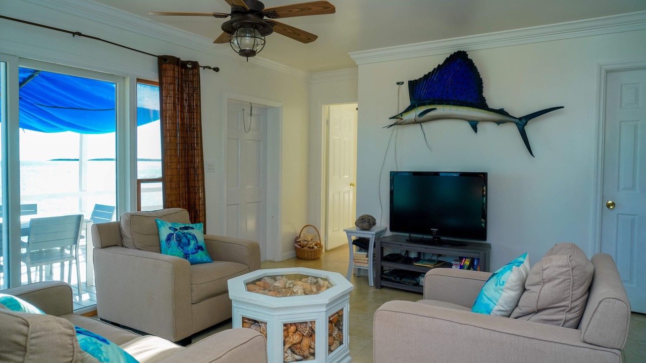 Photo of Livingroom in Spanish Wells
