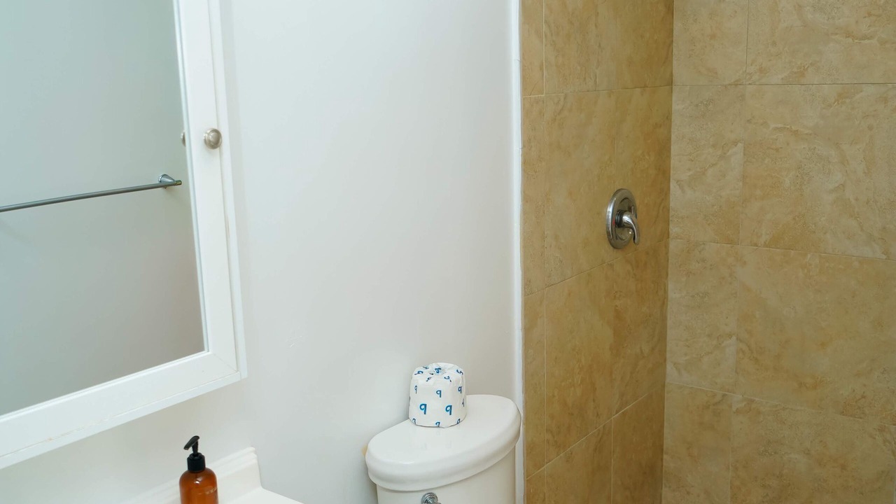 Photo of Bathroom in Spanish Wells