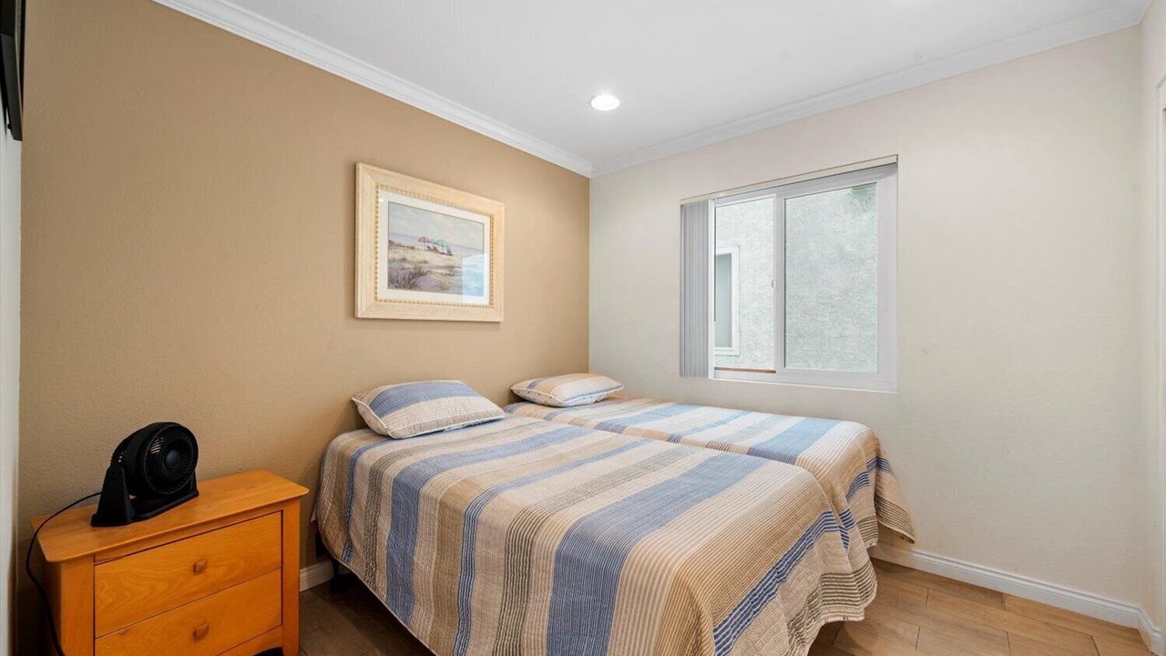 Photo of Bedroom in Balboa Peninsula