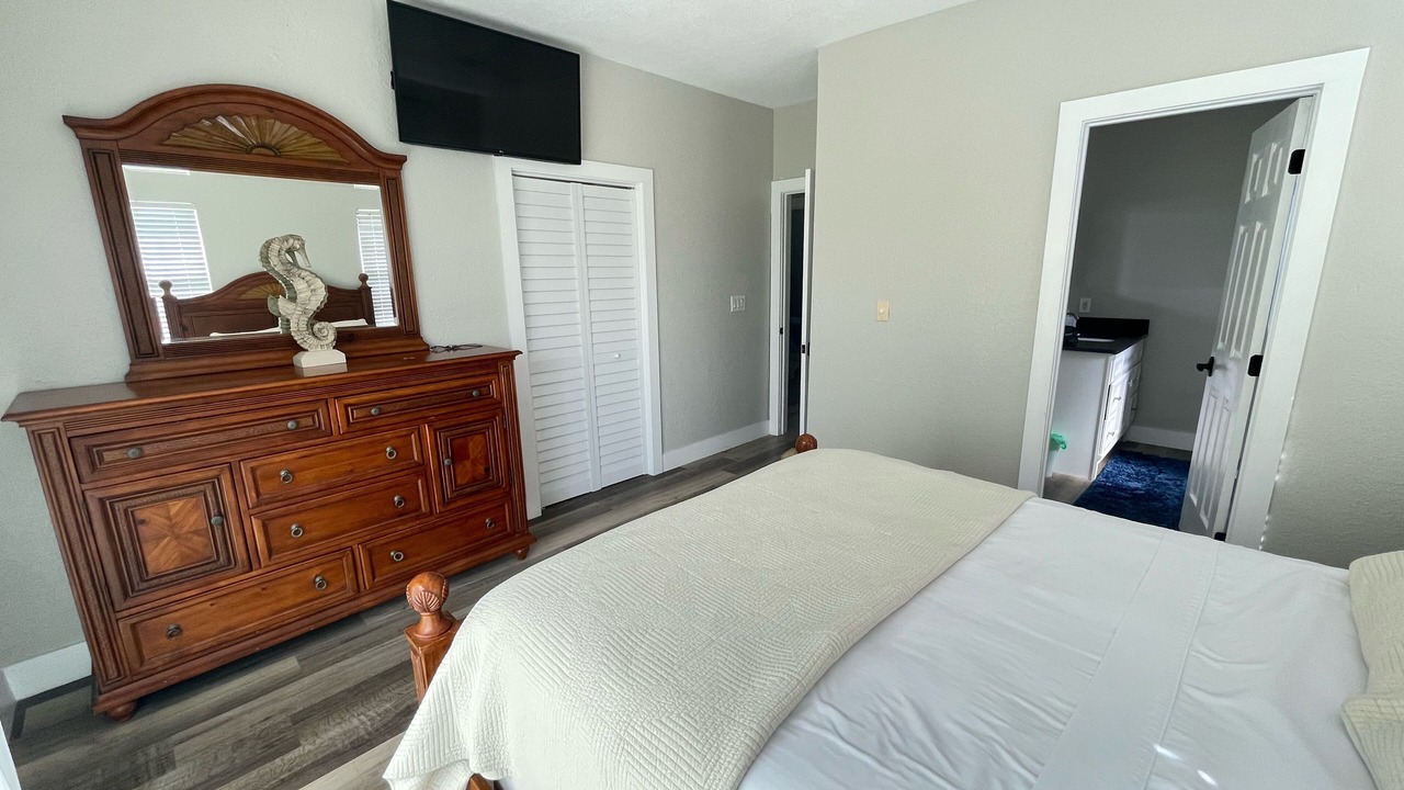 Photo of Bedroom in Bahamia West