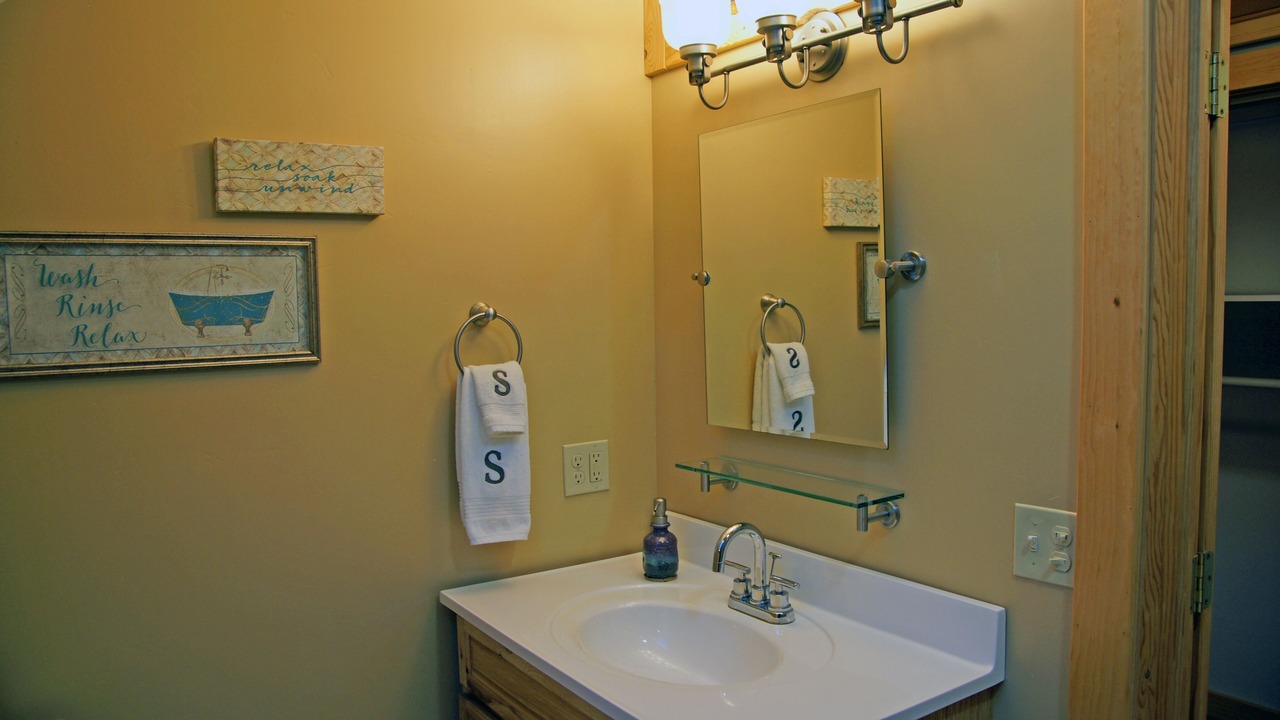 Photo of Bathroom in Naples