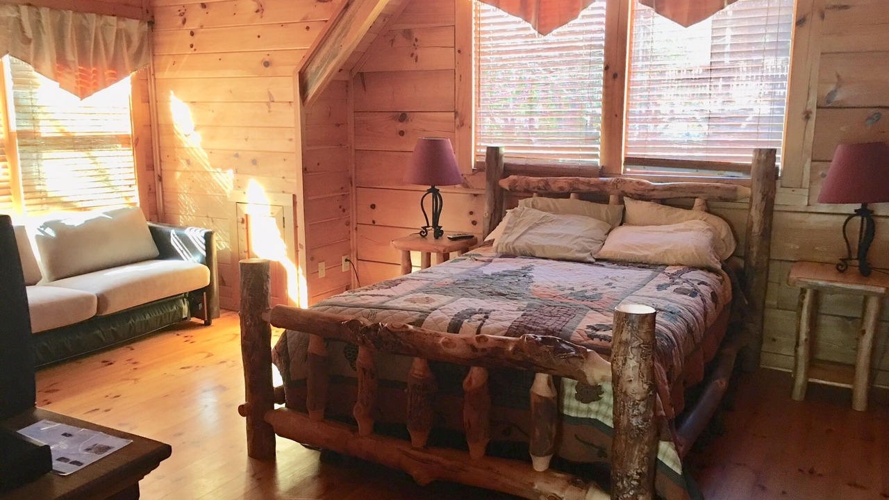 Photo of Bedroom in Maggie Valley