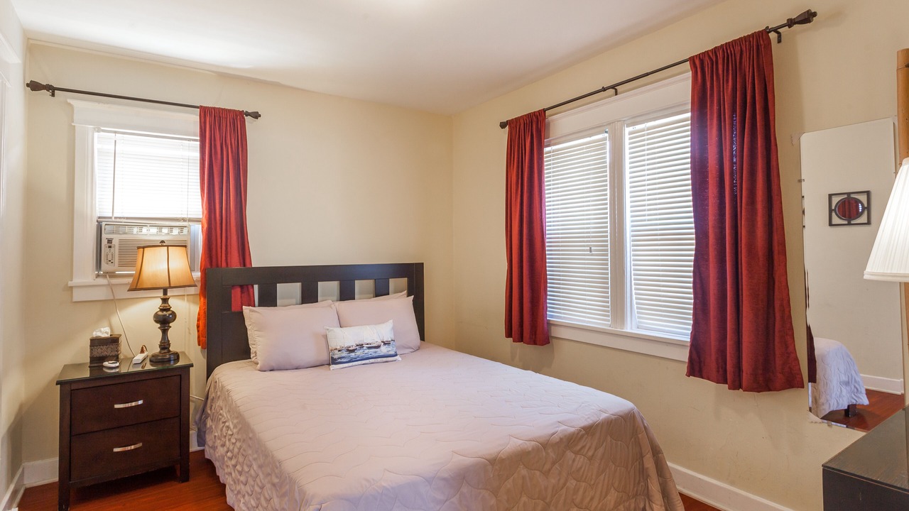 Photo of Bedroom in Mid City