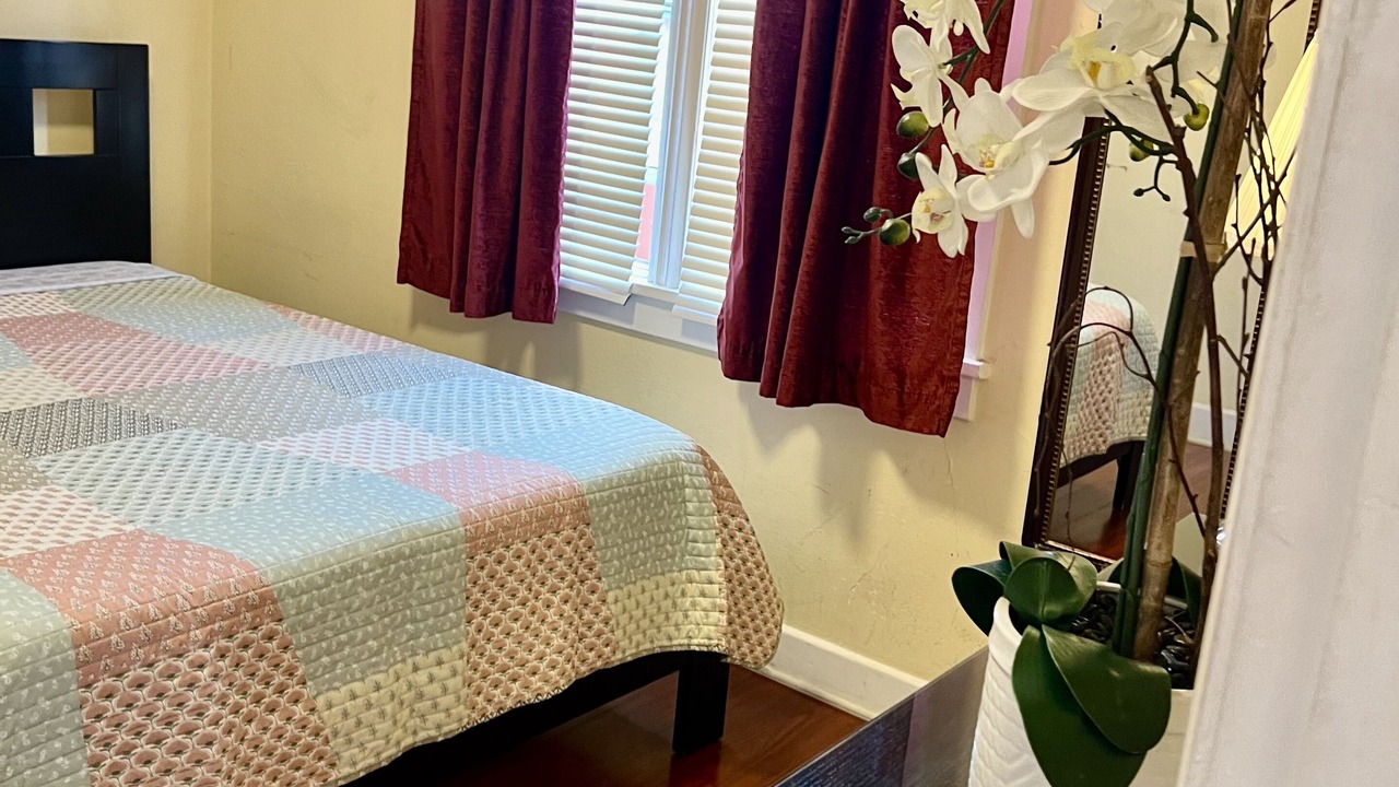 Photo of Bedroom in Mid City