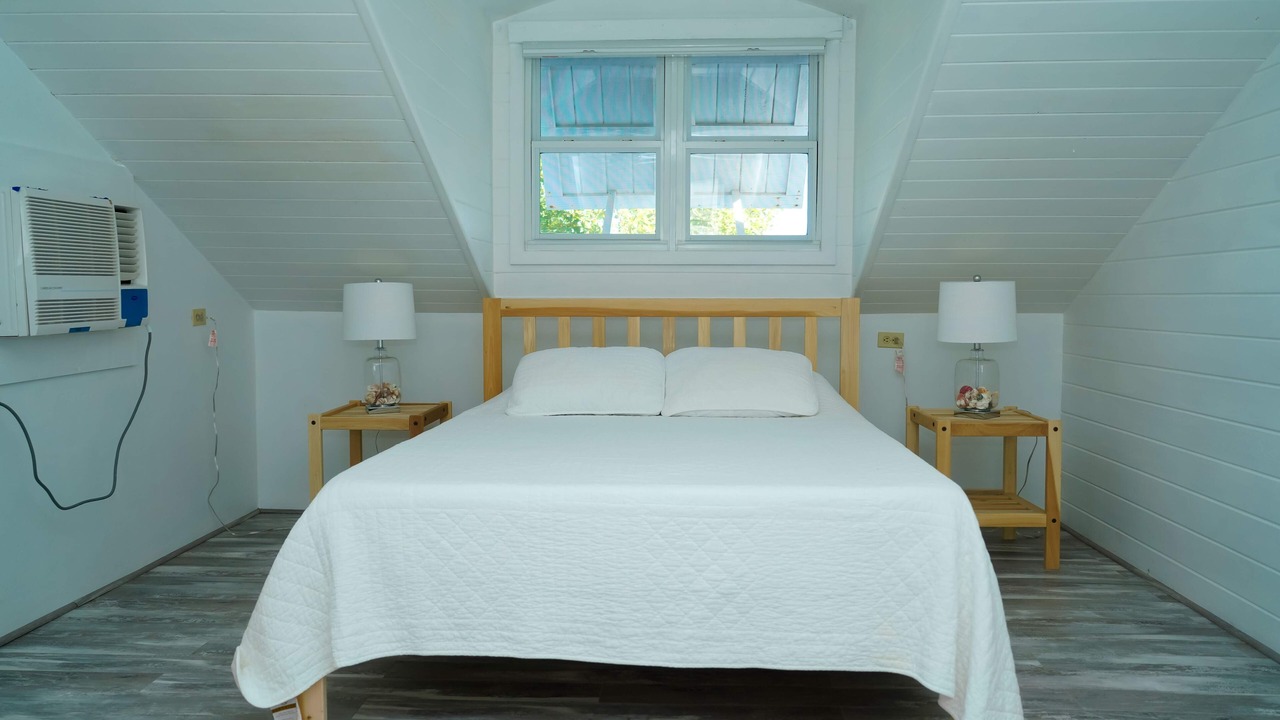 Photo of Bedroom in Spanish Wells