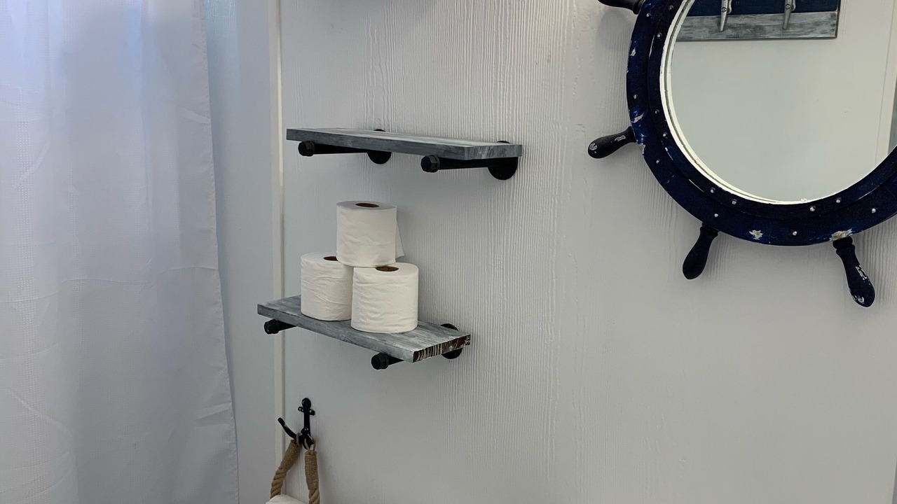 Photo of Bathroom in Spanish Wells