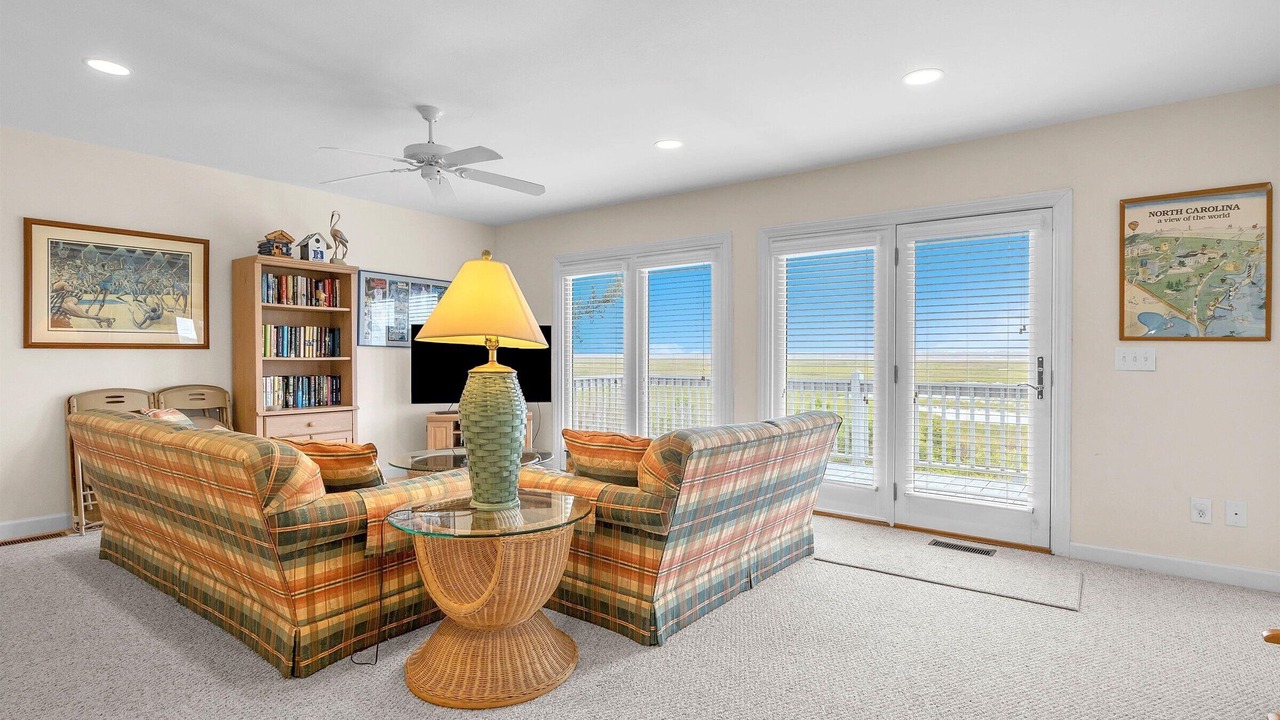 Photo of Bedroom in Caswell Beach
