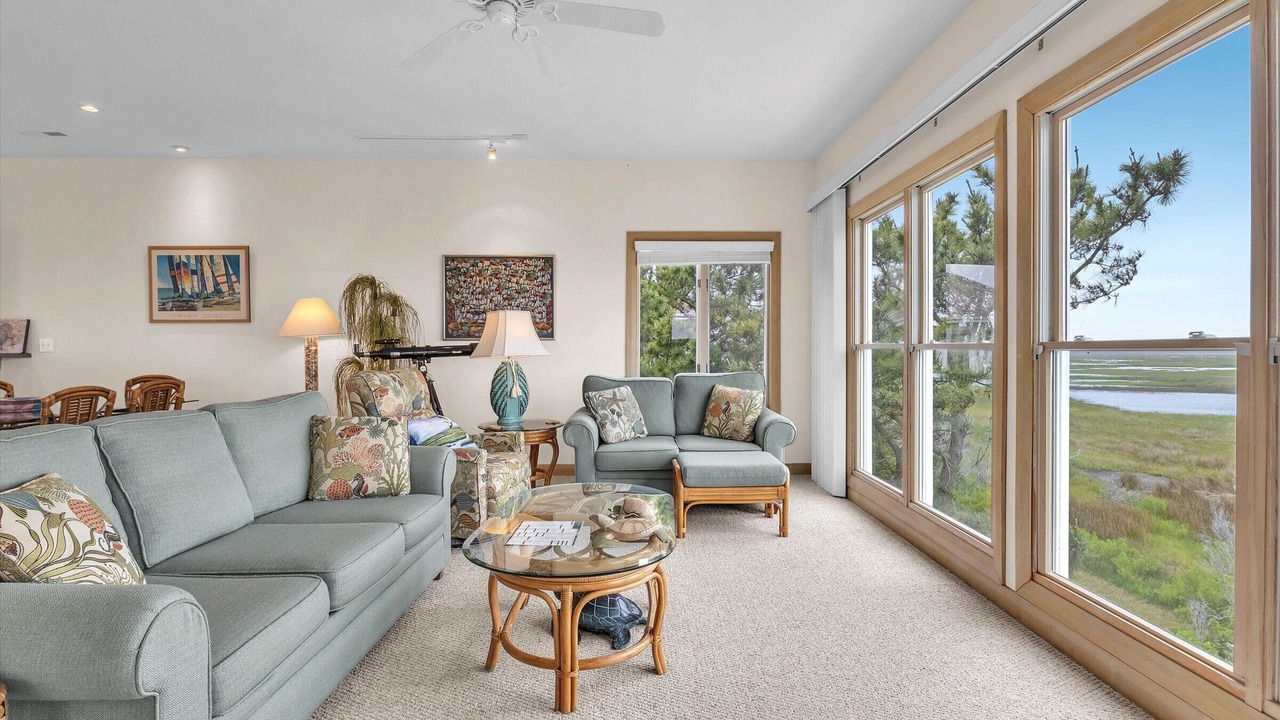 Photo of Bedroom in Caswell Beach