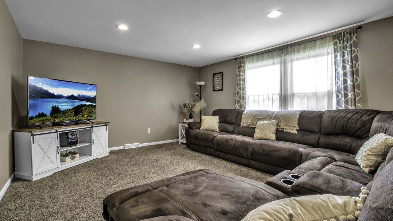 Photo of Livingroom in Cheektowaga