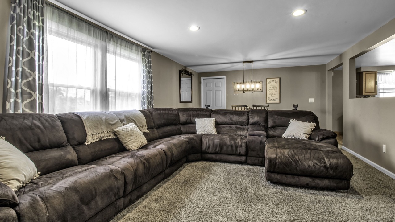 Photo of Livingroom in Cheektowaga