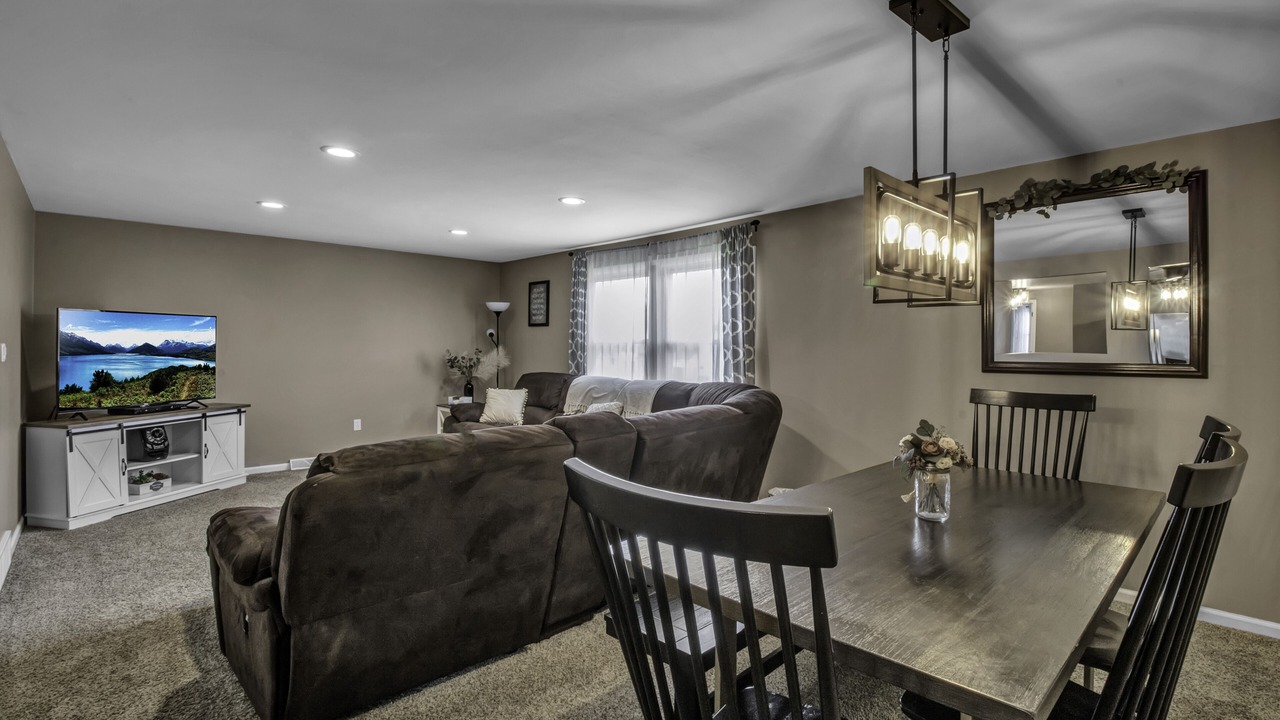 Photo of Livingroom in Cheektowaga