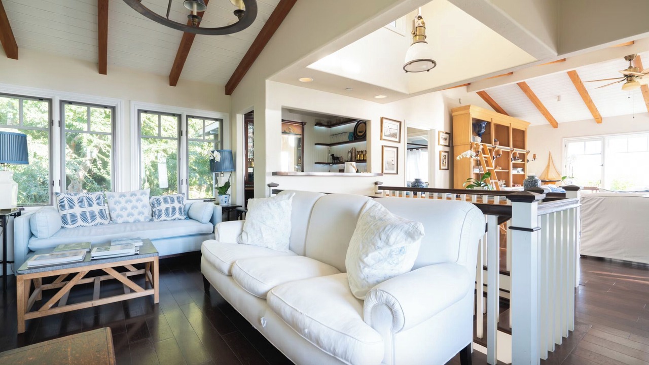 Photo of Livingroom in South Laguna