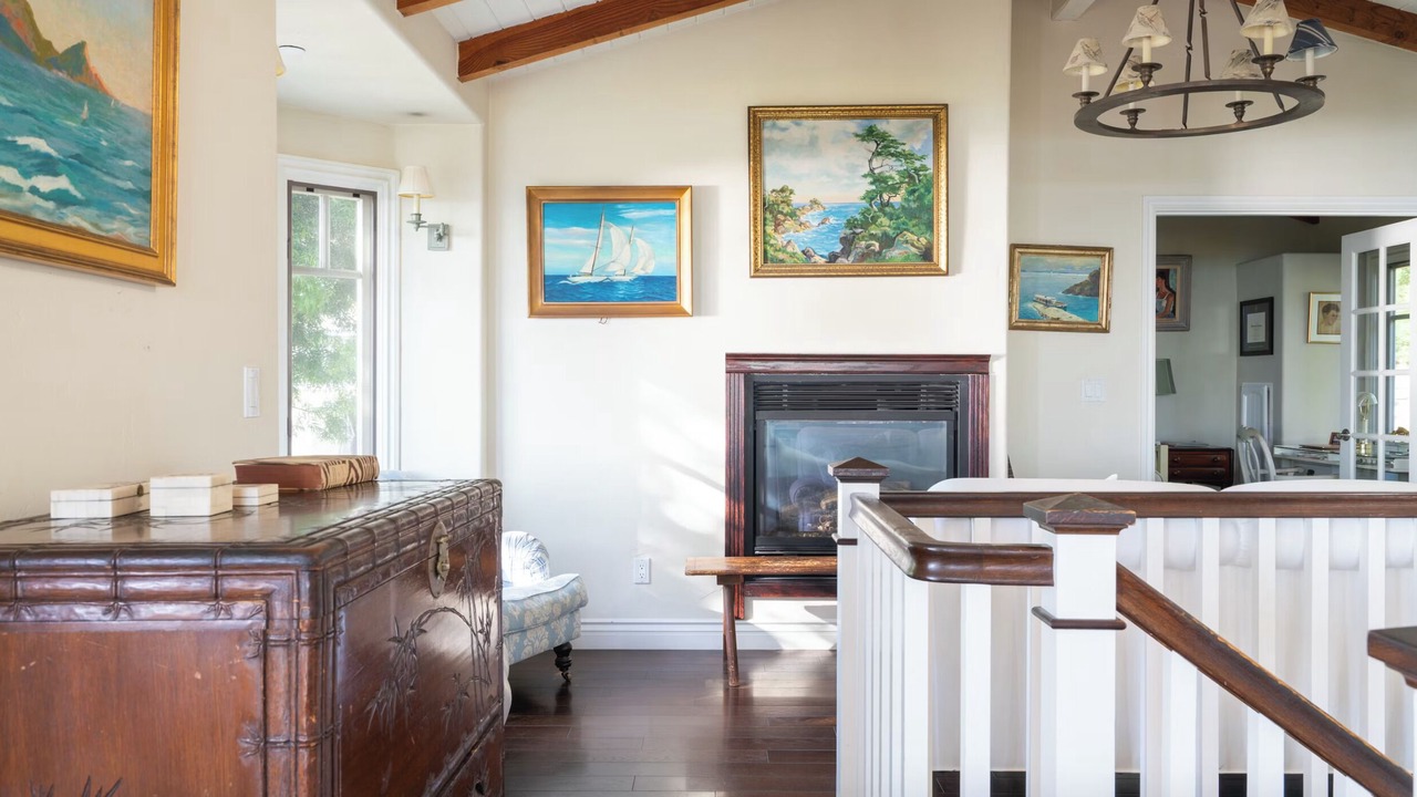Photo of Livingroom in South Laguna