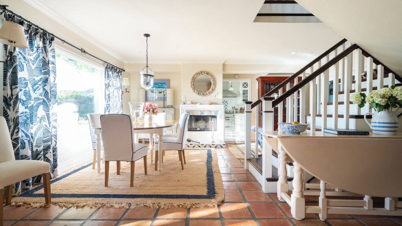 Photo of Livingroom in South Laguna