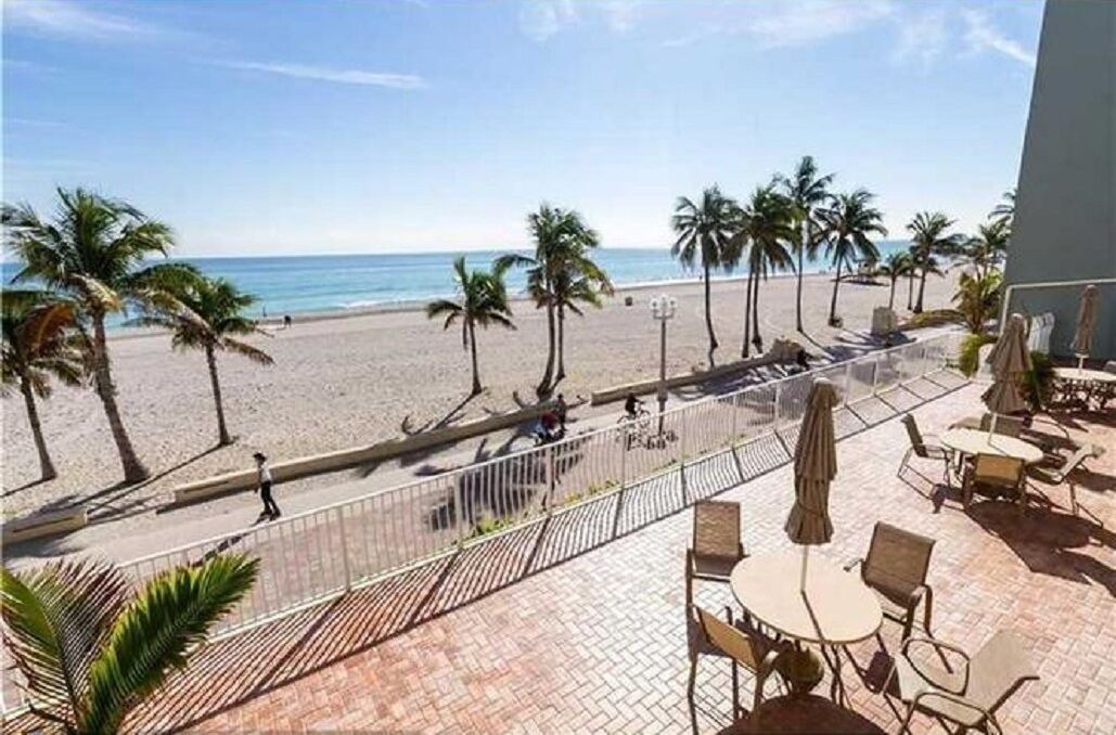Photo of Outdoor in Hollywood South Central Beach