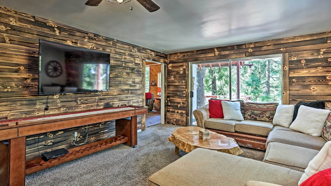 Photo of Bedroom in Cedar Glen
