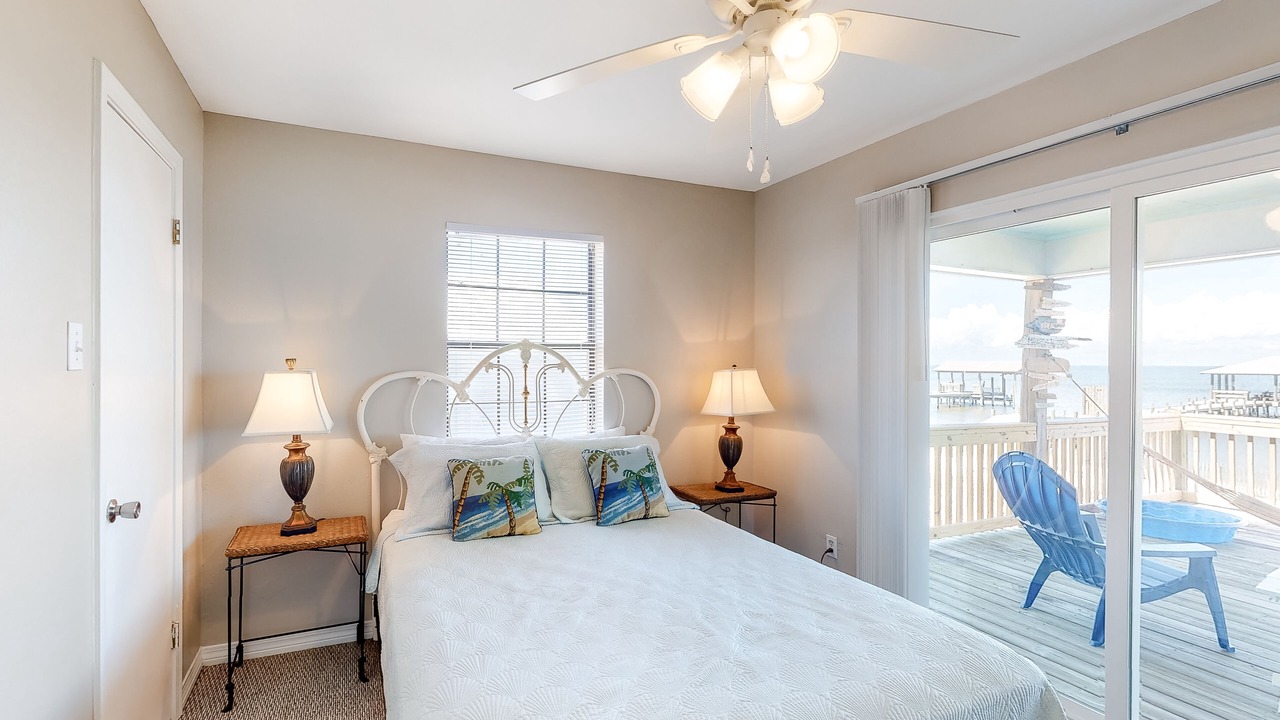 Photo of Bedroom in Silver Cay