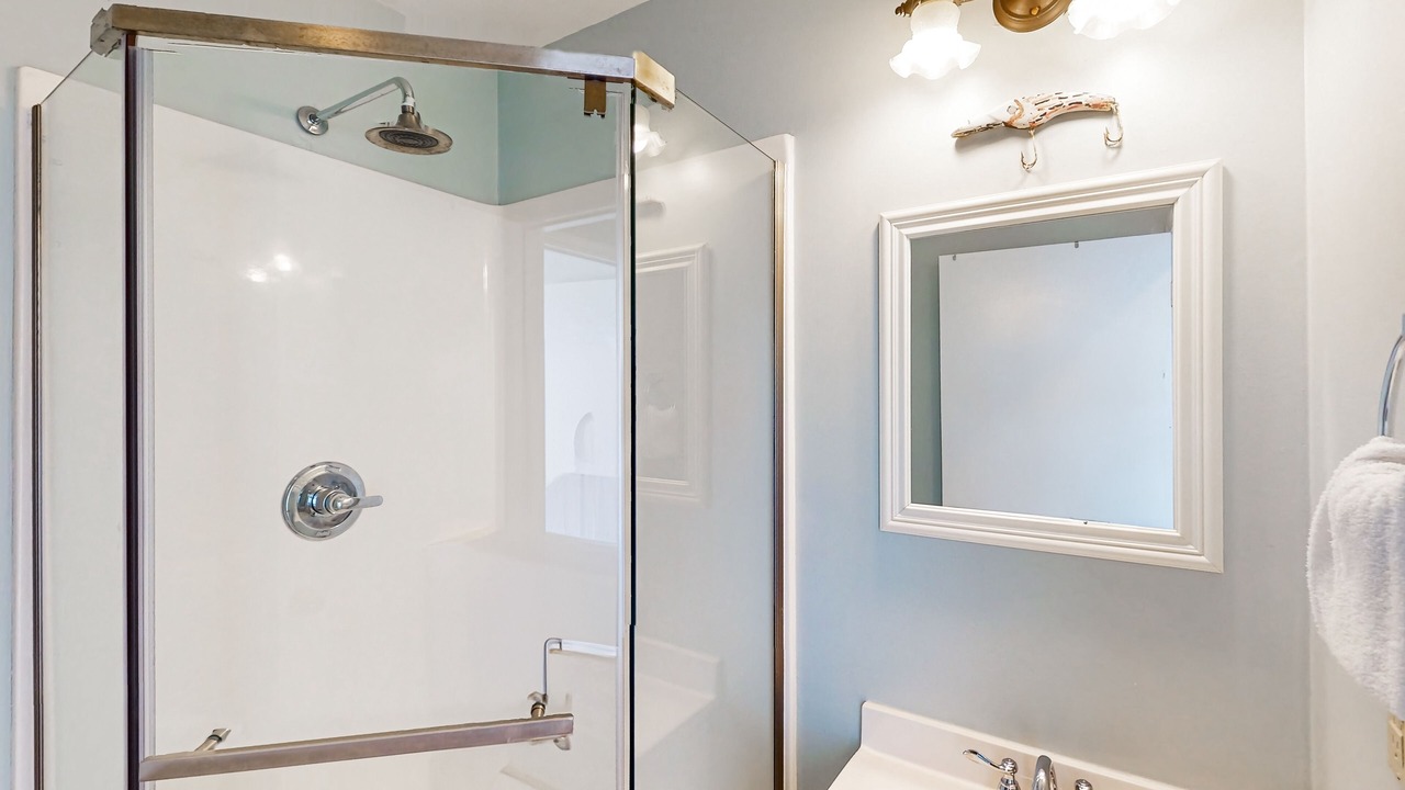 Photo of Bathroom in Dauphin Island
