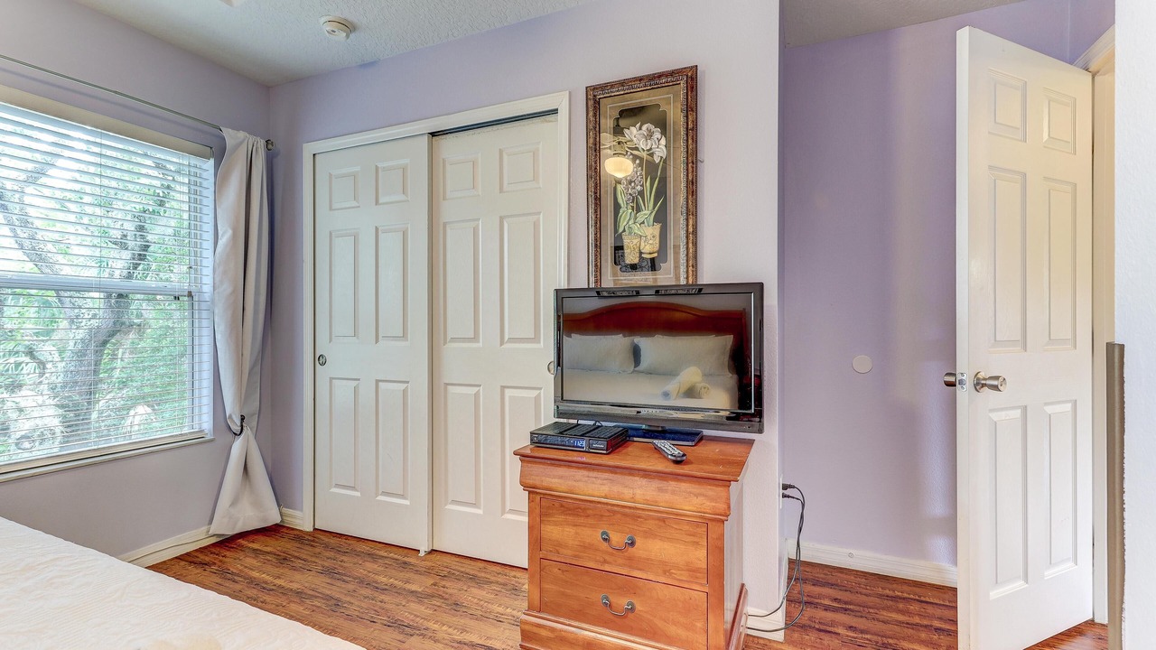 Photo of Bedroom in Crestwynd Bay