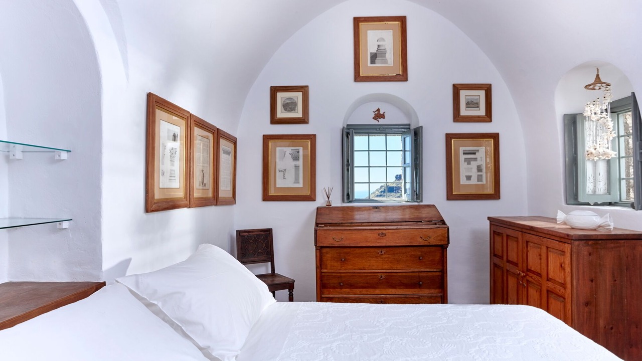 Photo of Bedroom in Firostefani