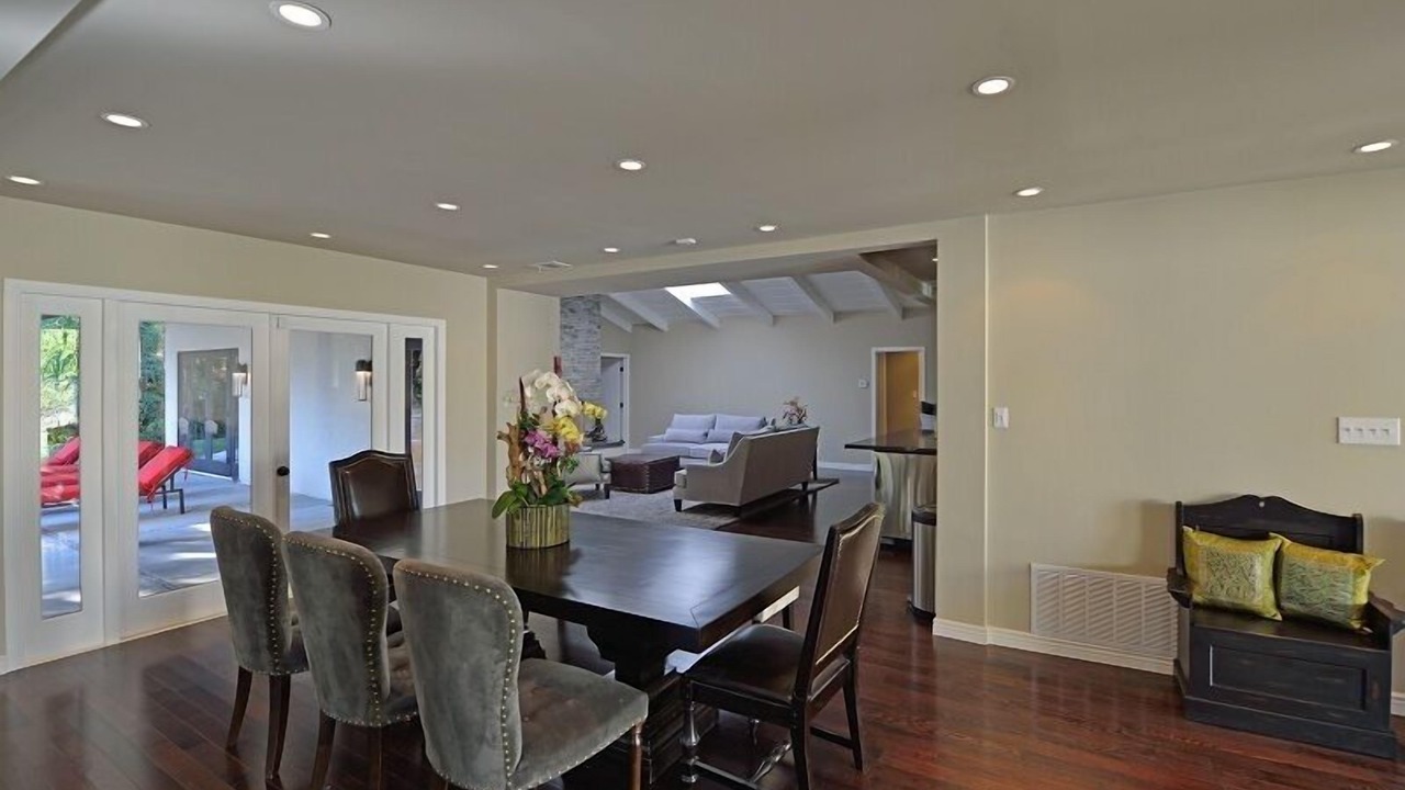 Photo of Livingroom in Los Angeles