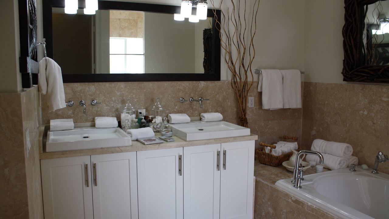 Photo of Bathroom in Alice Town